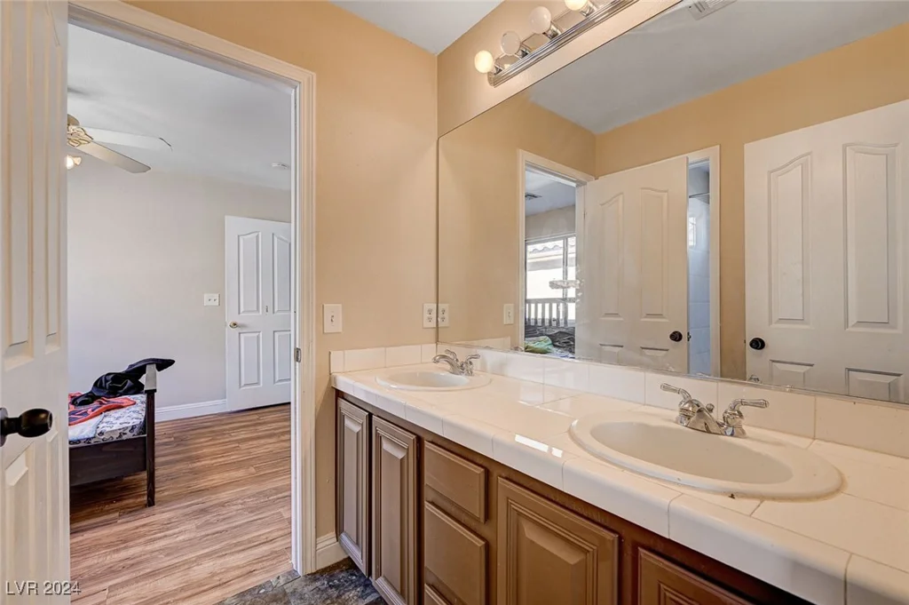 9481 Chateau St Jean, Las Vegas, NV 89123