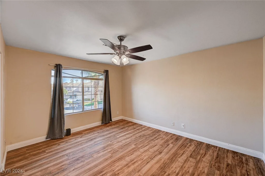 9481 Chateau St Jean, Las Vegas, NV 89123