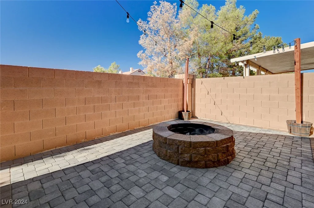 9481 Chateau St Jean, Las Vegas, NV 89123