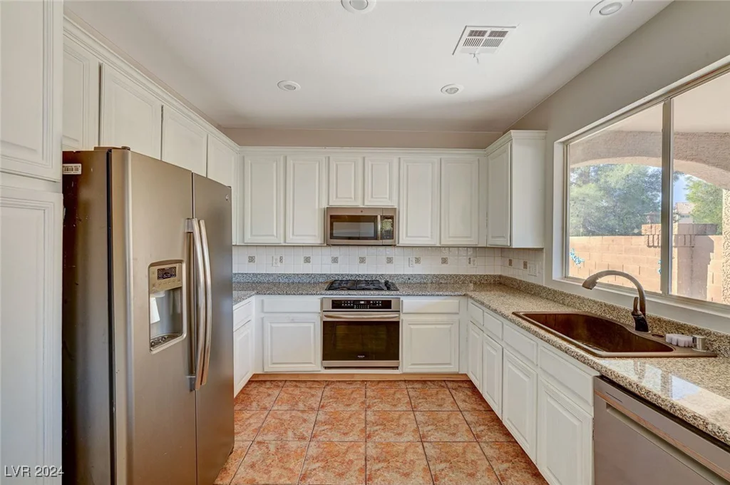 9481 Chateau St Jean, Las Vegas, NV 89123