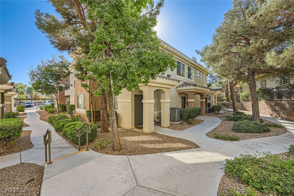 9050 Warm Springs, Las Vegas, NV 89148