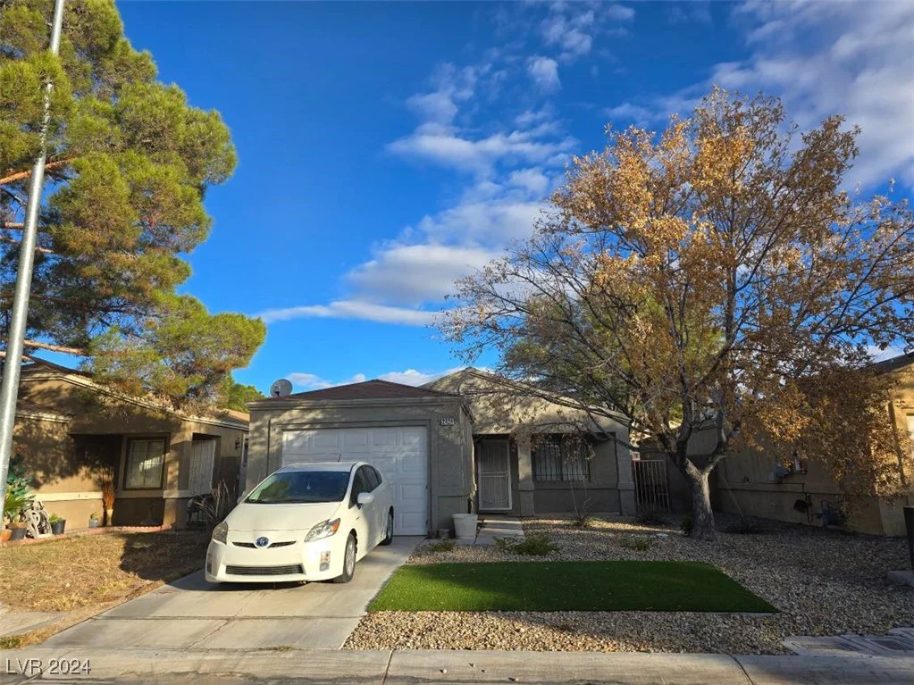 2424 Shady Hill, Las Vegas, NV 89106