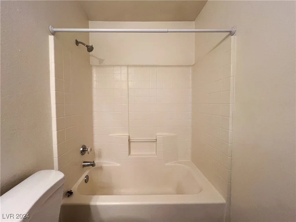2424 Shady Hill, Las Vegas, NV 89106