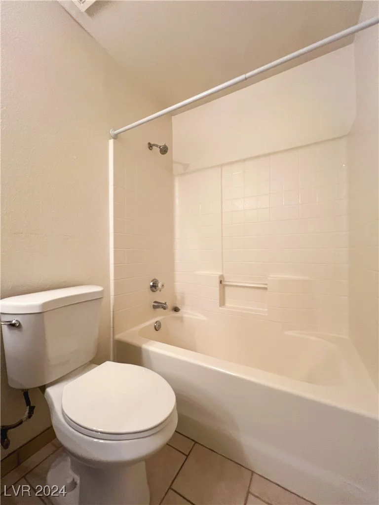 2424 Shady Hill, Las Vegas, NV 89106