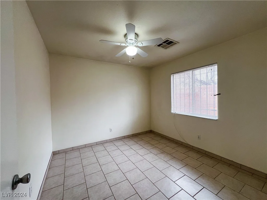 2424 Shady Hill, Las Vegas, NV 89106