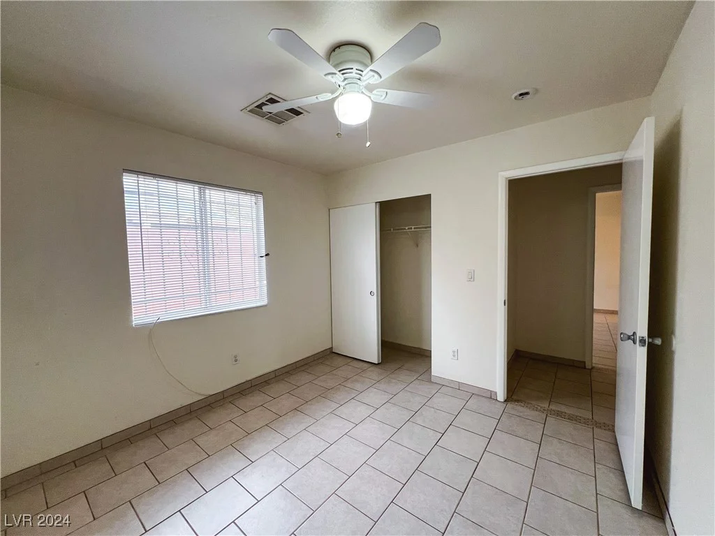 2424 Shady Hill, Las Vegas, NV 89106