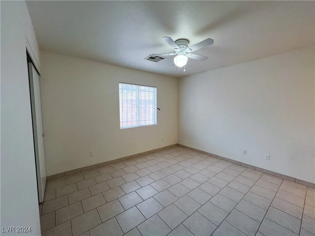 2424 Shady Hill, Las Vegas, NV 89106