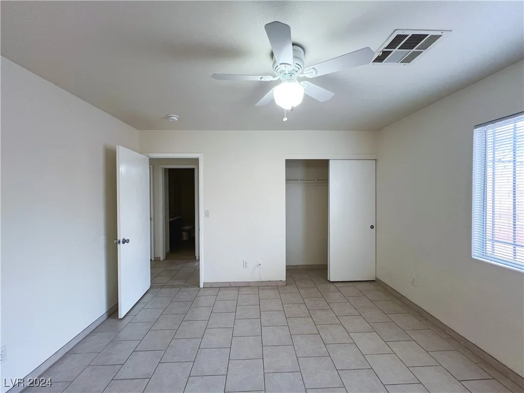2424 Shady Hill, Las Vegas, NV 89106