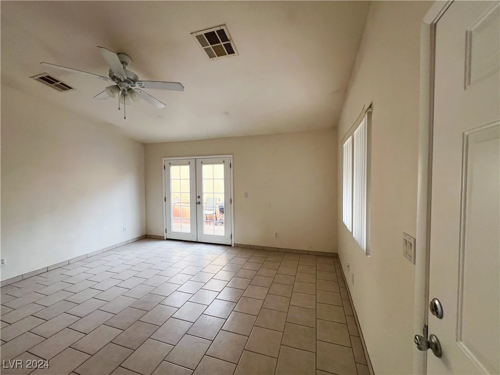 2424 Shady Hill, Las Vegas, NV 89106
