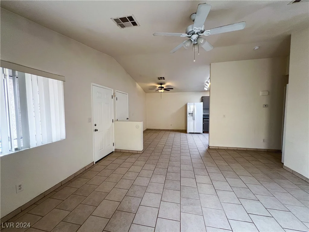 2424 Shady Hill, Las Vegas, NV 89106