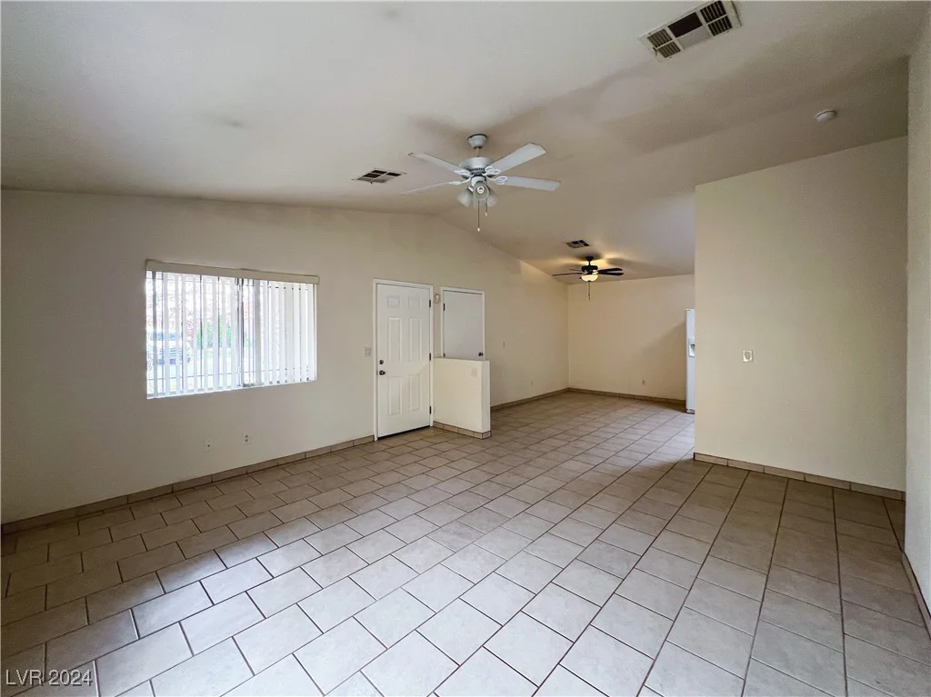 2424 Shady Hill, Las Vegas, NV 89106