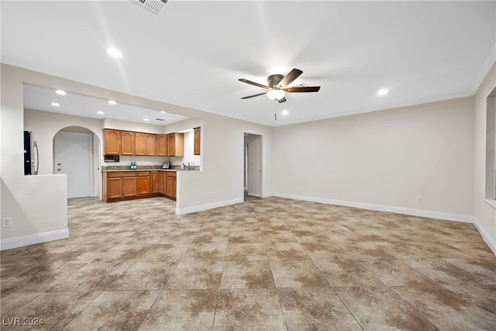3742 McLeod, Las Vegas, NV 89121