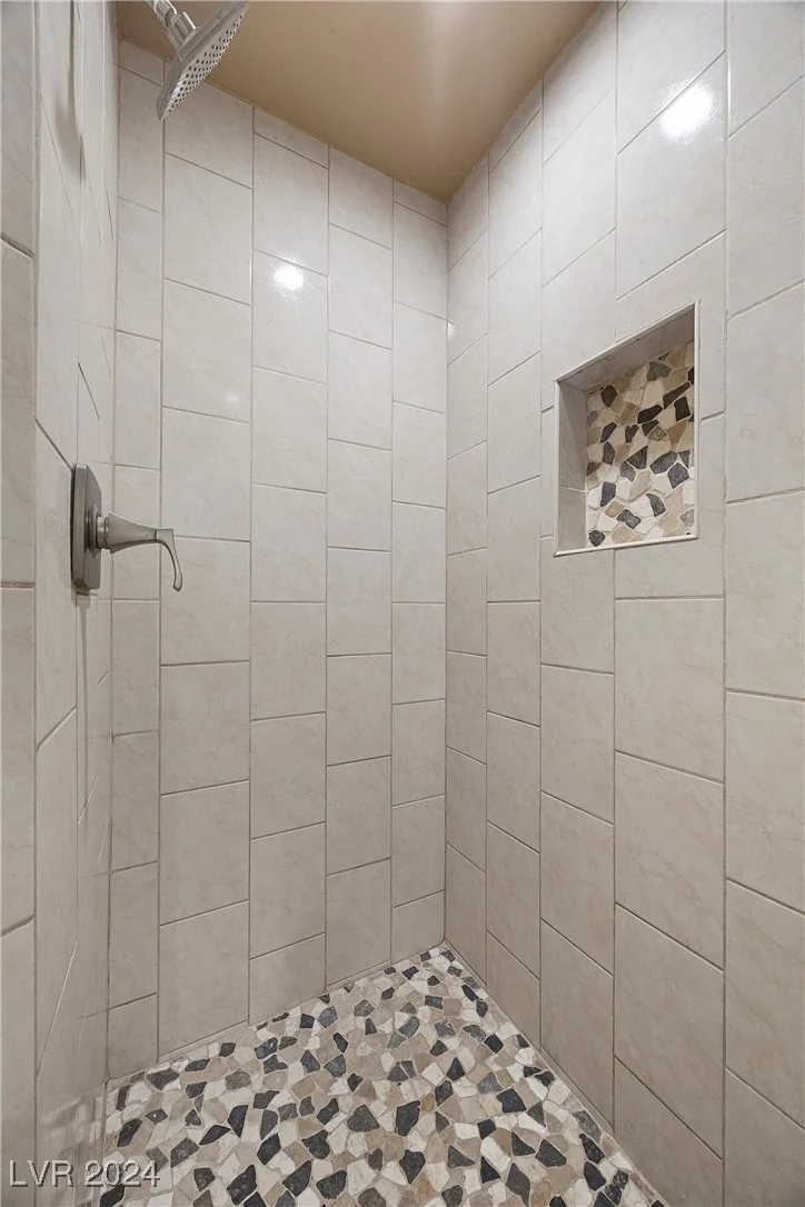 3742 McLeod, Las Vegas, NV 89121