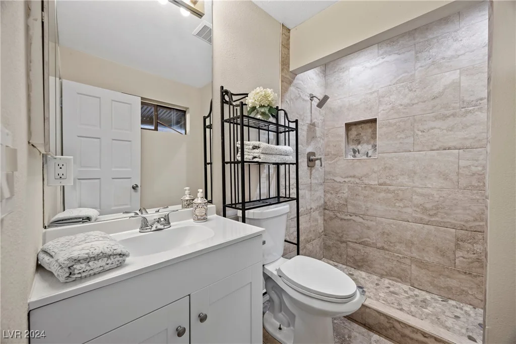 3742 McLeod, Las Vegas, NV 89121