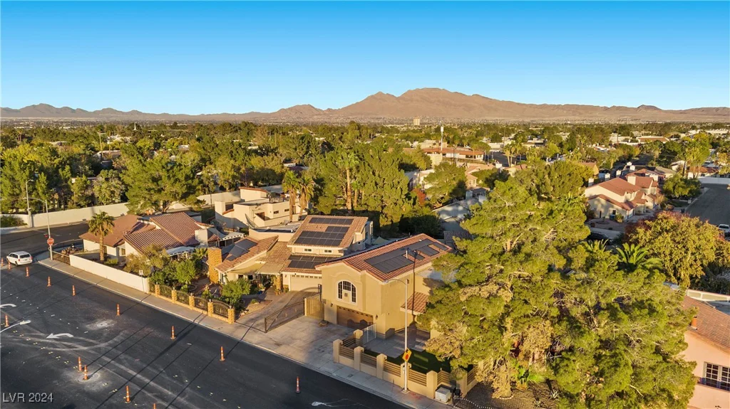 3742 McLeod, Las Vegas, NV 89121
