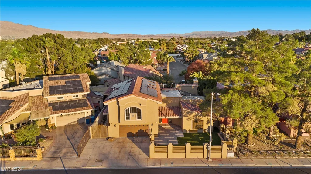 3742 McLeod, Las Vegas, NV 89121