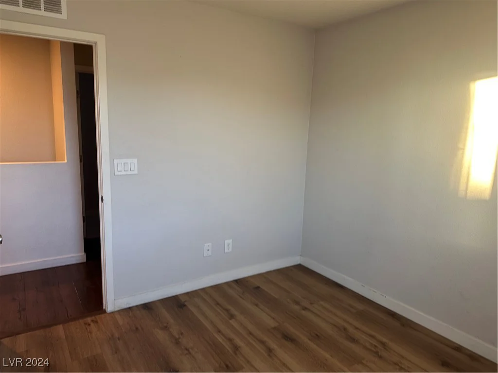 3626 Via Del Robles, Las Vegas, NV 89115