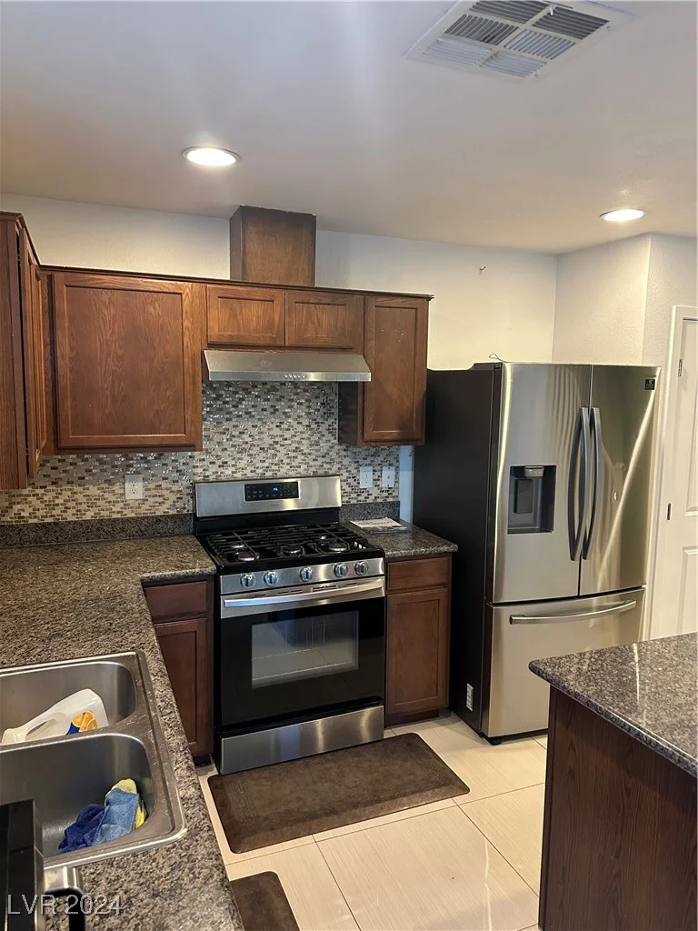 3626 Via Del Robles, Las Vegas, NV 89115