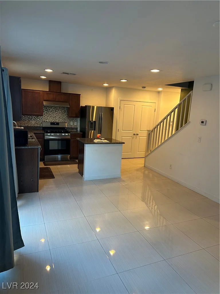 3626 Via Del Robles, Las Vegas, NV 89115