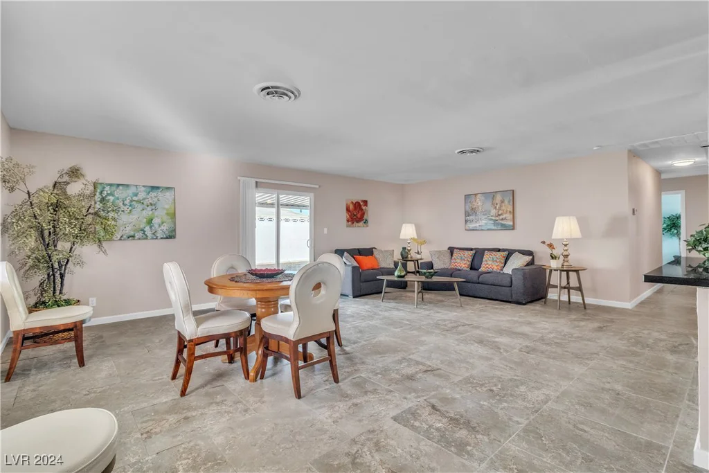 5280 Vicksburg, Las Vegas, NV 89122