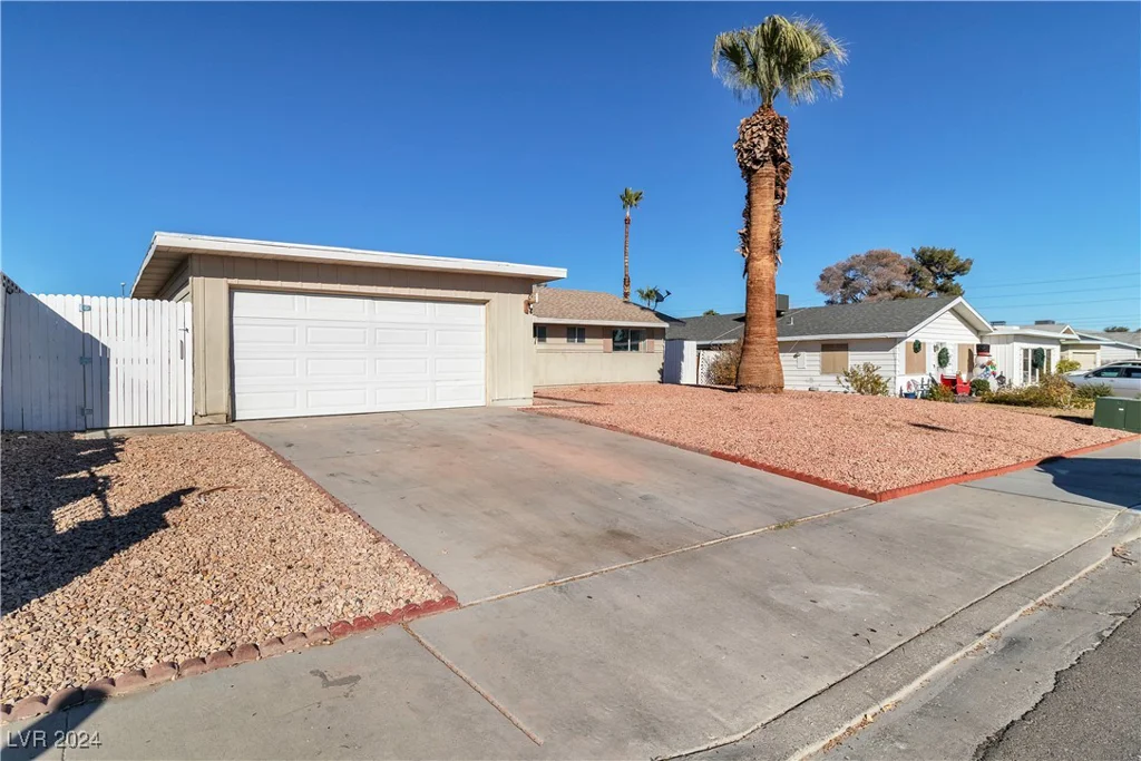 5280 Vicksburg, Las Vegas, NV 89122