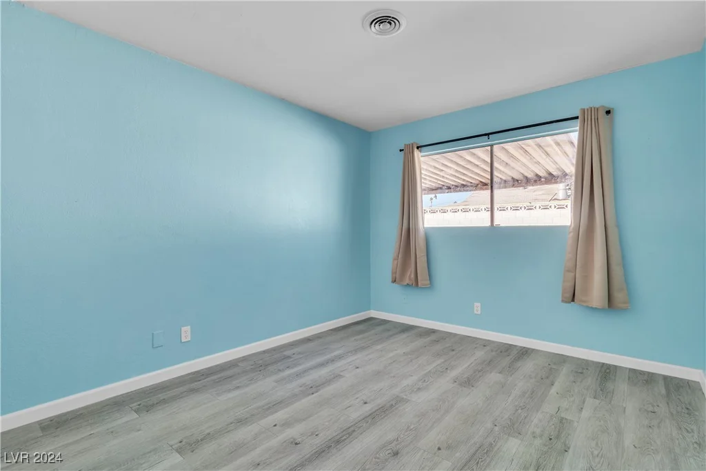 5280 Vicksburg, Las Vegas, NV 89122