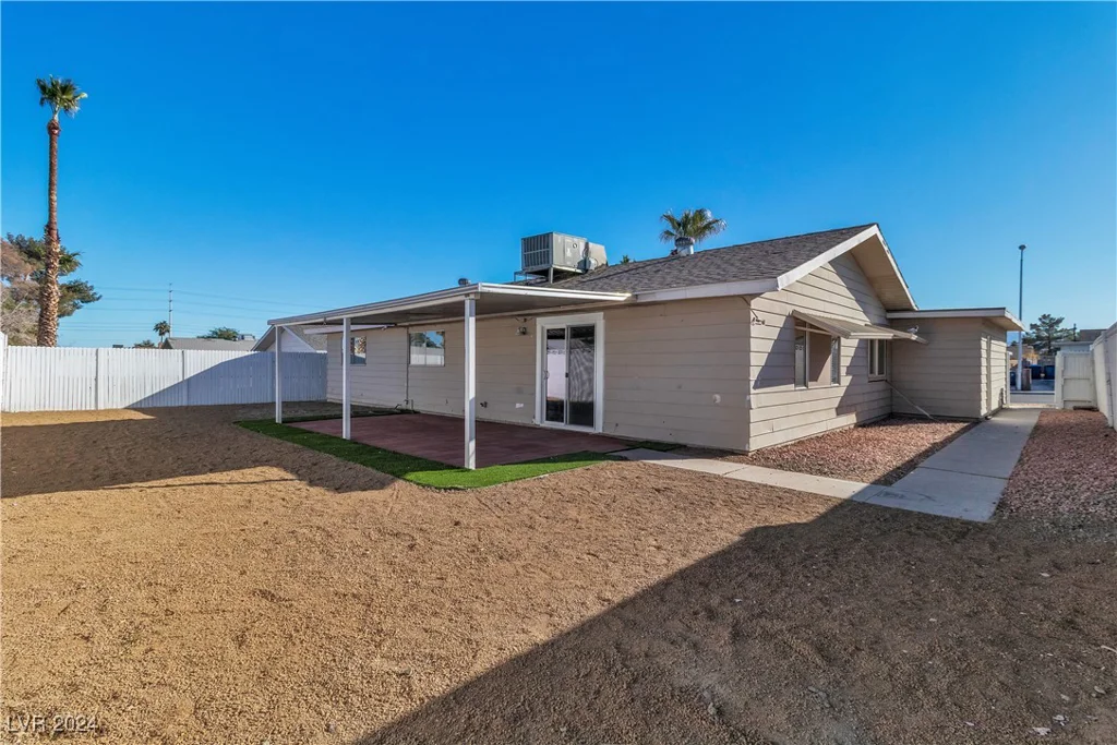 5280 Vicksburg, Las Vegas, NV 89122