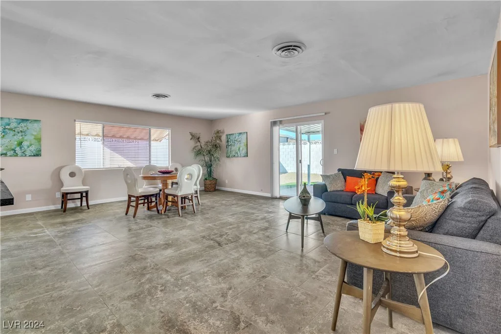5280 Vicksburg, Las Vegas, NV 89122