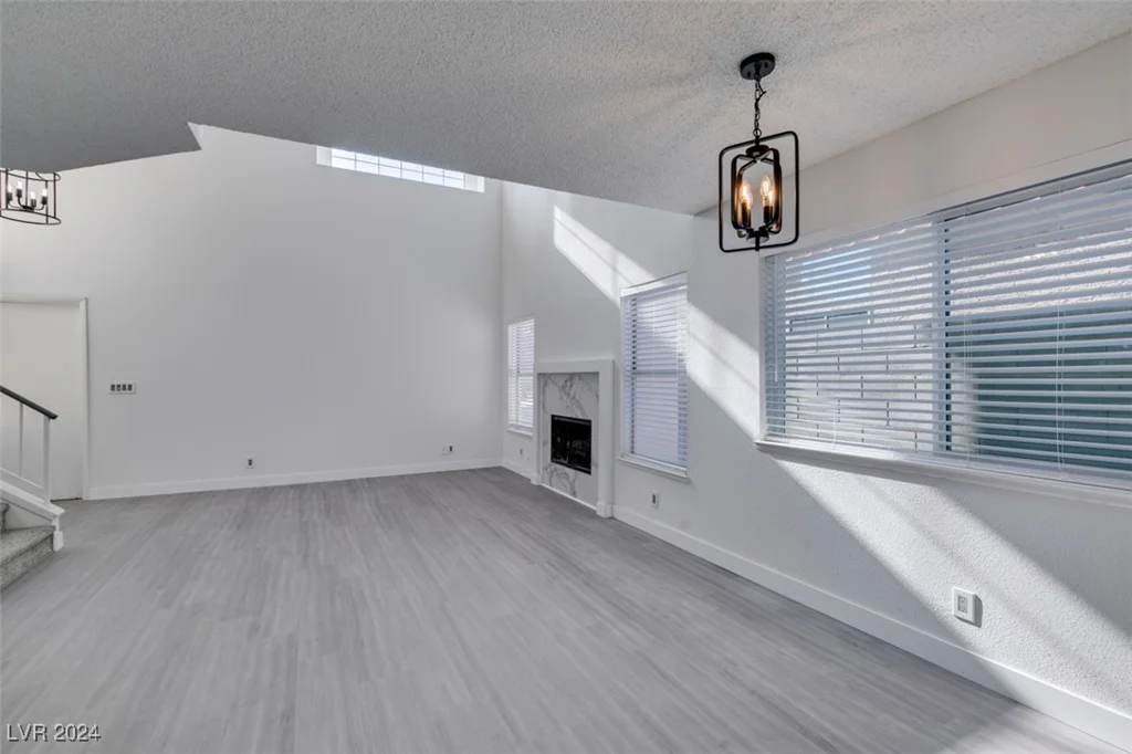 5814 Goodsprings, Las Vegas, NV 89110