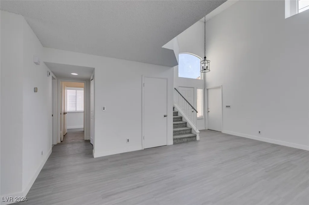5814 Goodsprings, Las Vegas, NV 89110