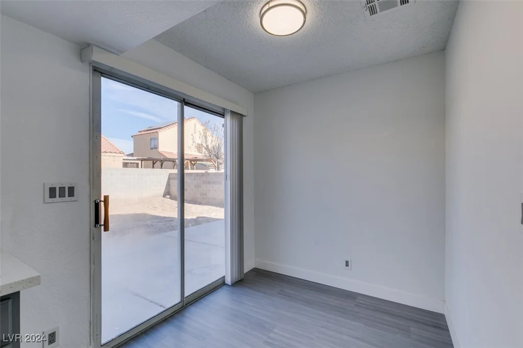 5814 Goodsprings, Las Vegas, NV 89110
