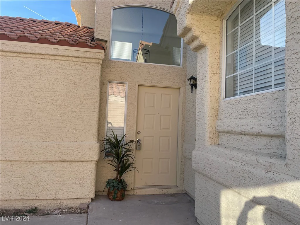 5814 Goodsprings, Las Vegas, NV 89110
