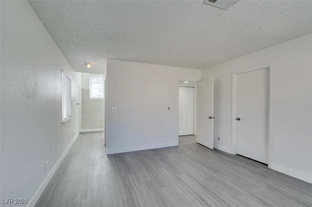 5814 Goodsprings, Las Vegas, NV 89110