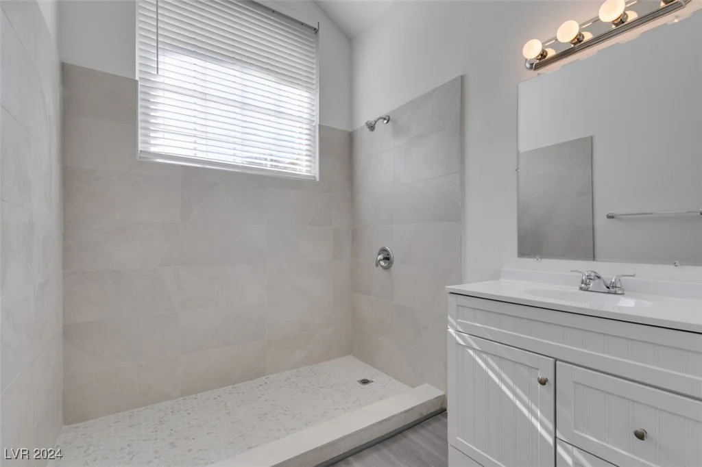 5814 Goodsprings, Las Vegas, NV 89110
