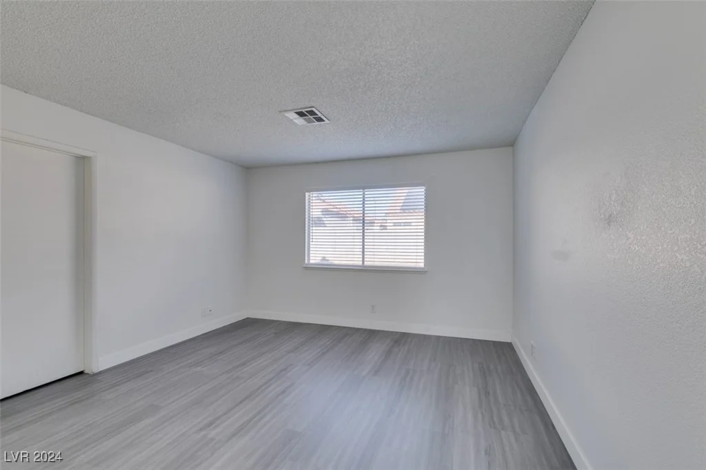 5814 Goodsprings, Las Vegas, NV 89110