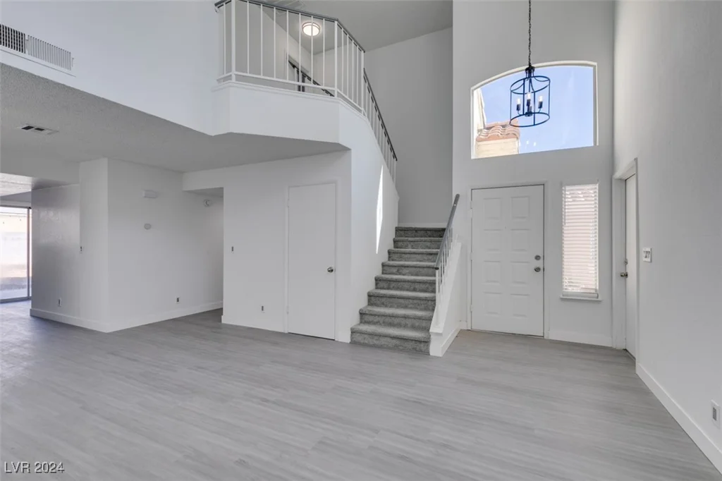 5814 Goodsprings, Las Vegas, NV 89110