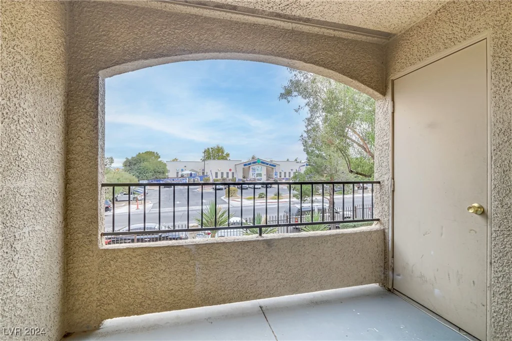 7885 Flamingo, Las Vegas, NV 89147