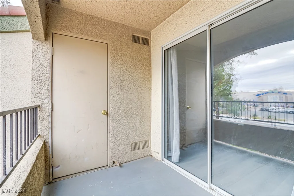 7885 Flamingo, Las Vegas, NV 89147