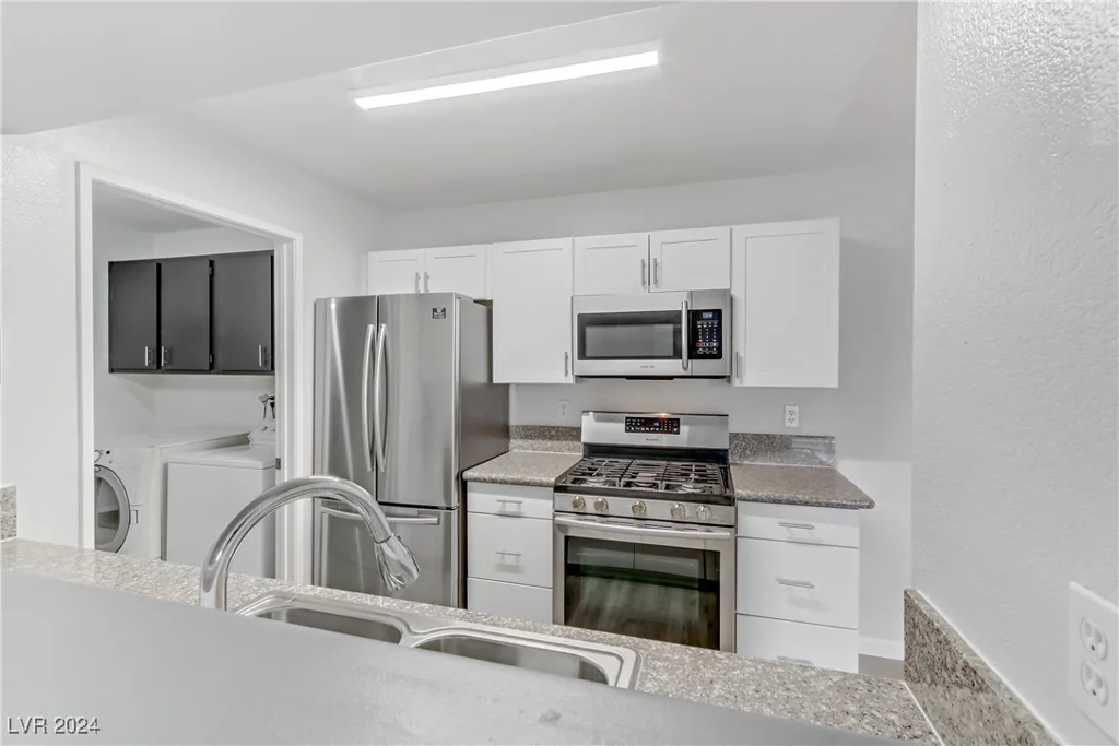 7885 Flamingo, Las Vegas, NV 89147