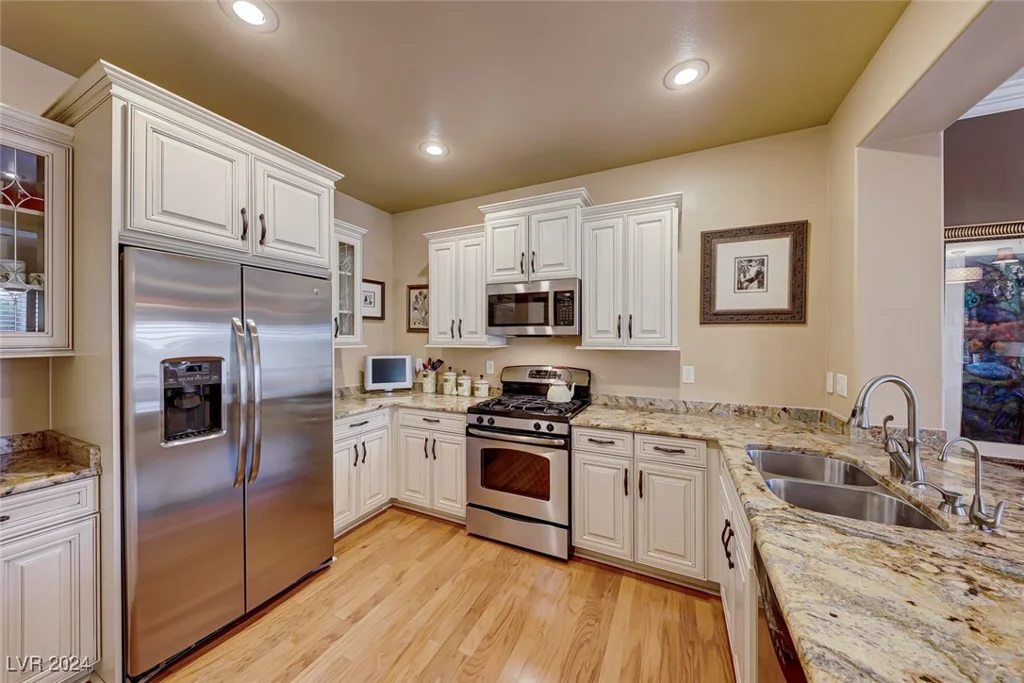 2633 Langford, Henderson, NV 89052
