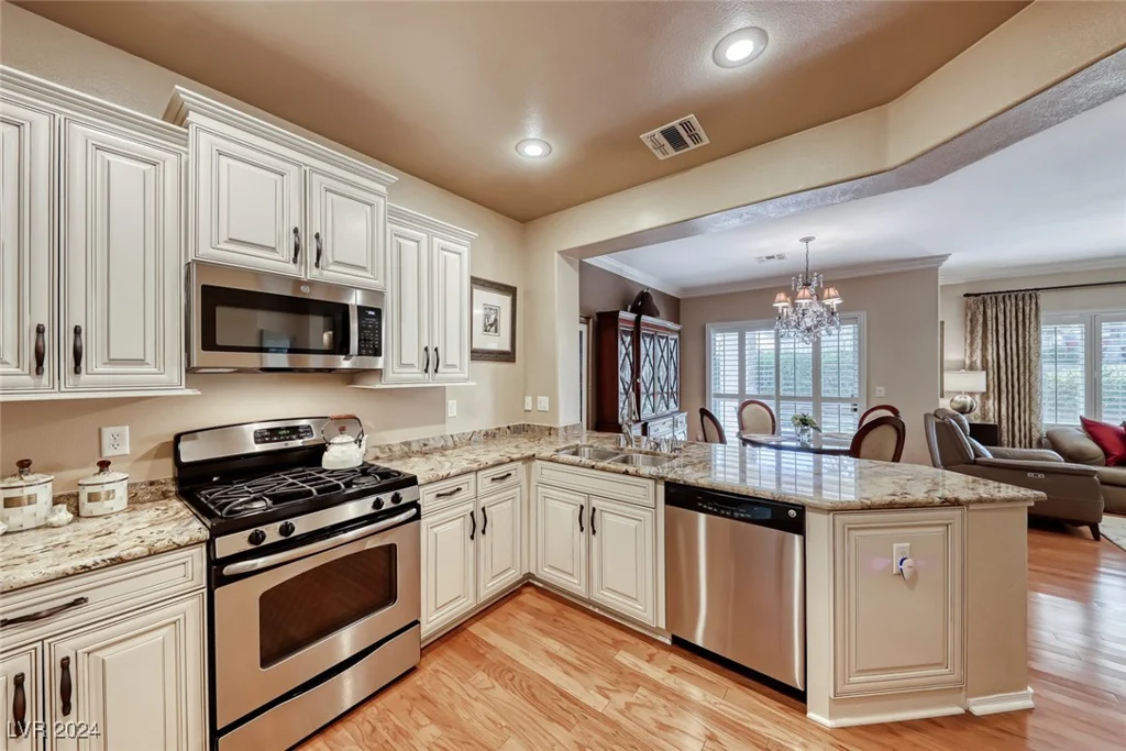 2633 Langford, Henderson, NV 89052