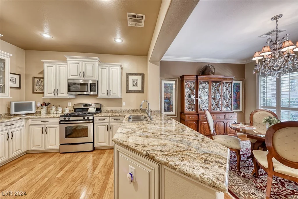 2633 Langford, Henderson, NV 89052