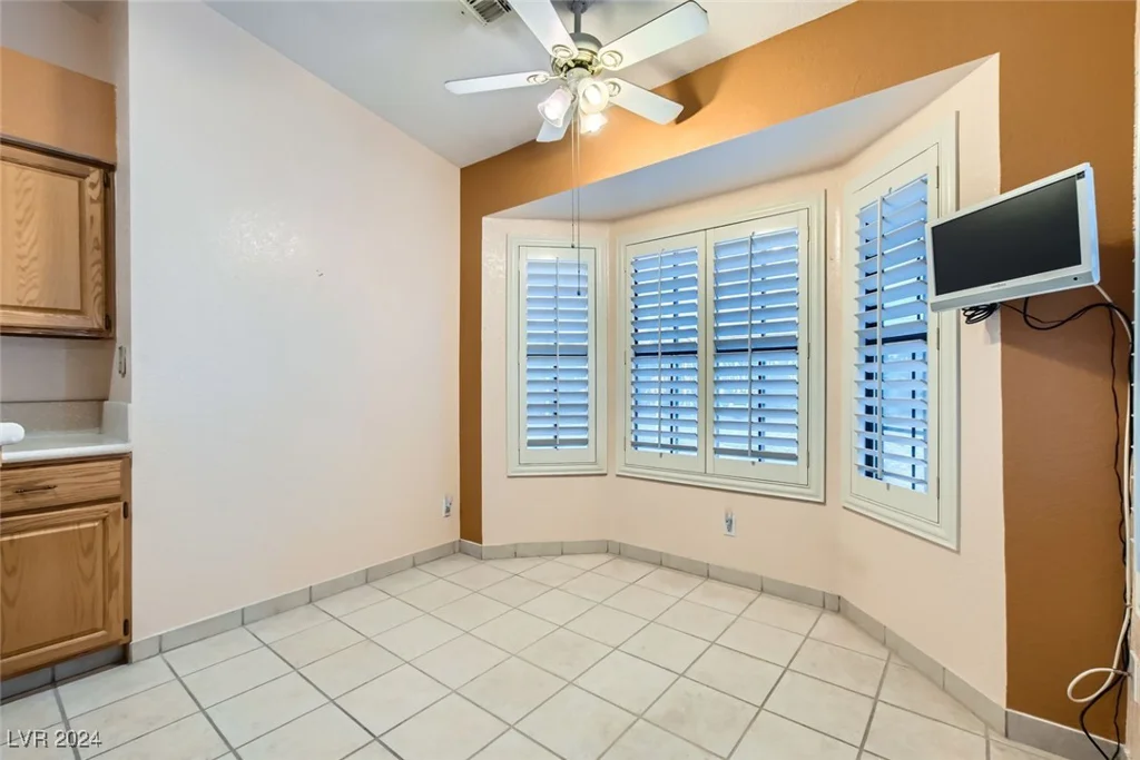 5700 Spicewood, Las Vegas, NV 89130