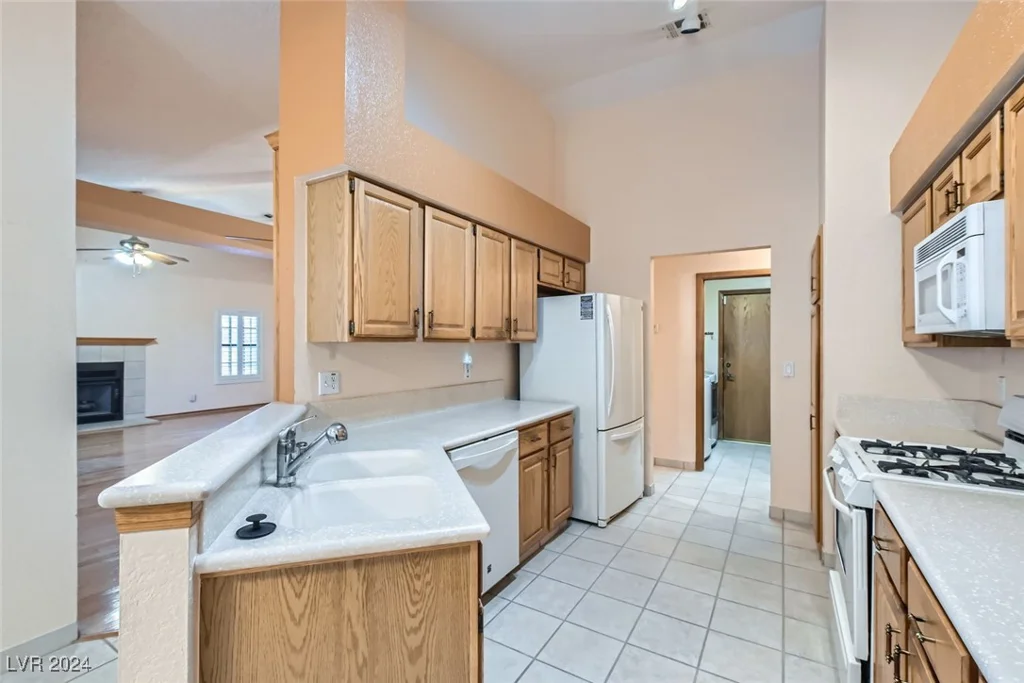 5700 Spicewood, Las Vegas, NV 89130