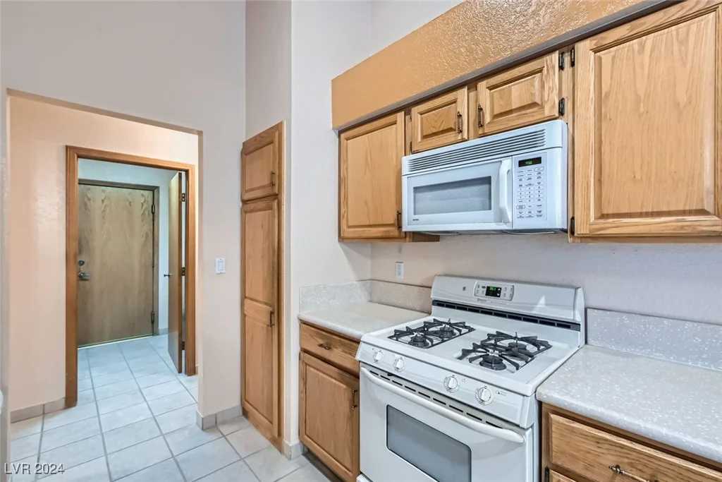 5700 Spicewood, Las Vegas, NV 89130