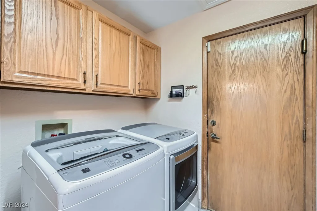 5700 Spicewood, Las Vegas, NV 89130