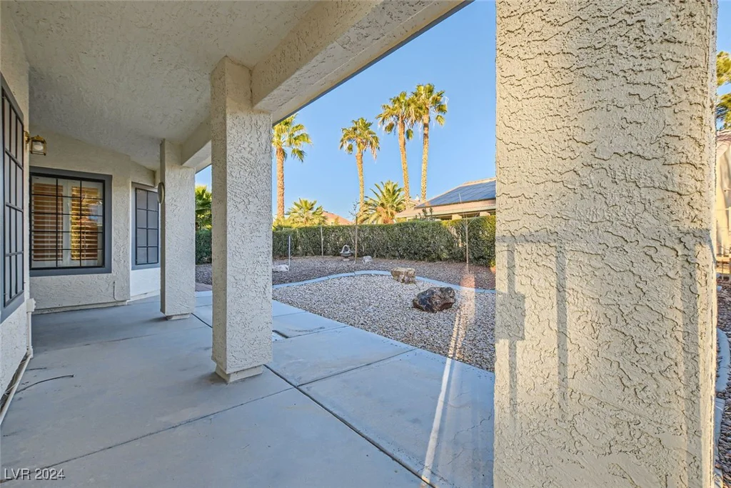 5700 Spicewood, Las Vegas, NV 89130