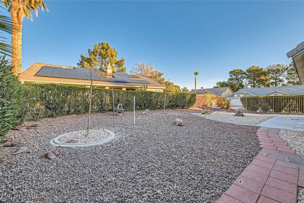 5700 Spicewood, Las Vegas, NV 89130