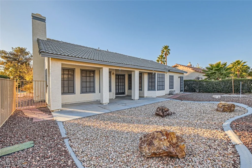 5700 Spicewood, Las Vegas, NV 89130