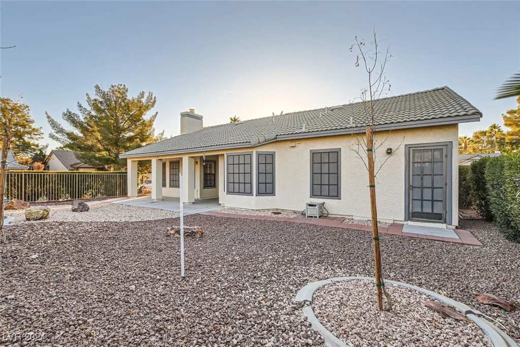 5700 Spicewood, Las Vegas, NV 89130